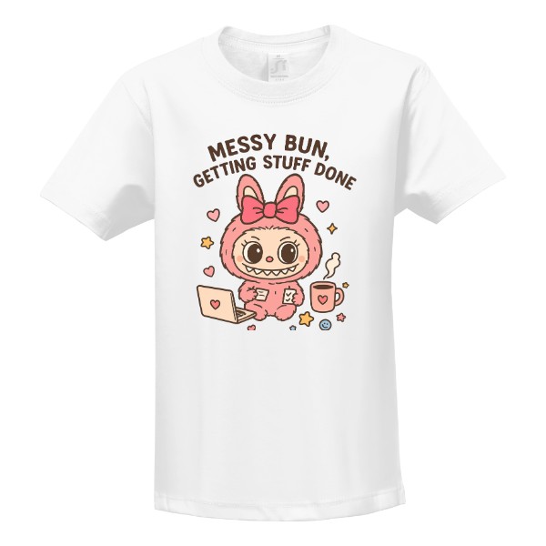 Tričko s potiskem Labubu - Mini Boss Babe – Messy Bun Edition